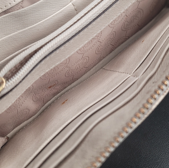 Michael Kors Tan and Beige Wristlet Long Wallet - Picture 5 of 13